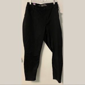 Levi’s Plus Size 24W Denim